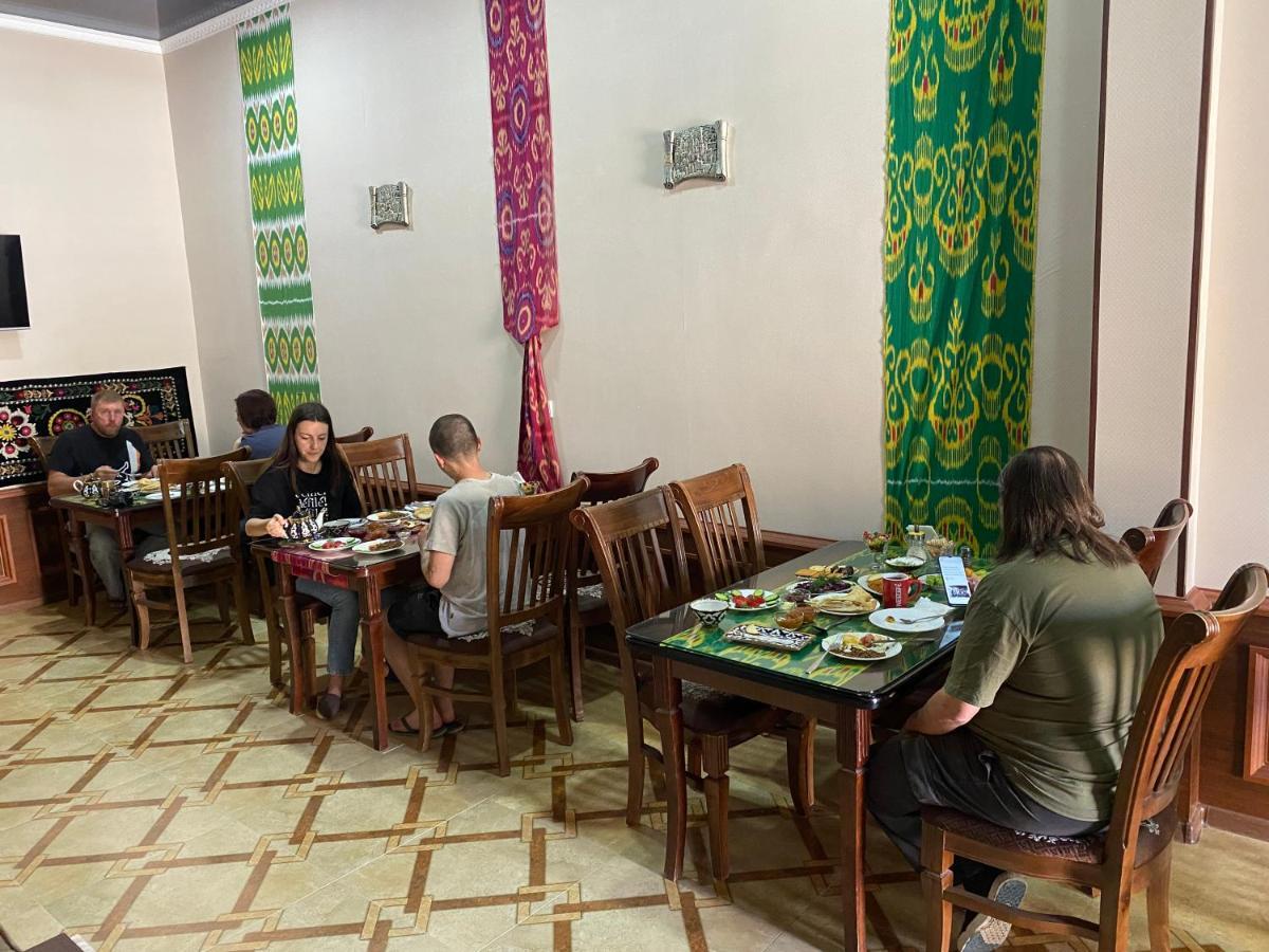 Polvon Ota Hotel Khiva Bagian luar foto