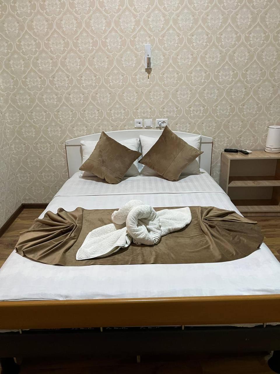 Polvon Ota Hotel Khiva Bagian luar foto