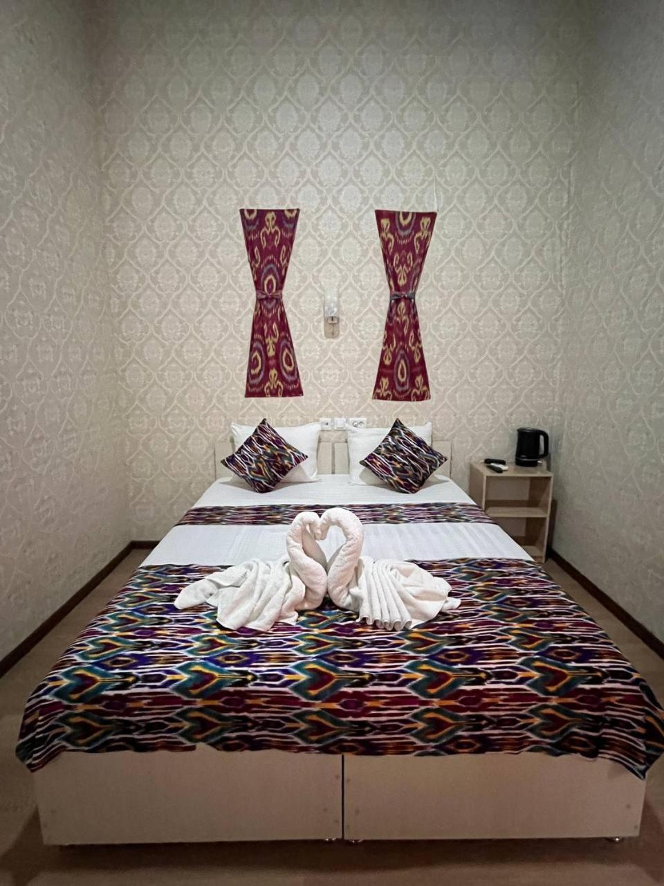 Polvon Ota Hotel Khiva Bagian luar foto