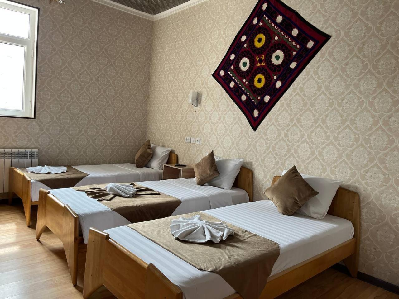 Polvon Ota Hotel Khiva Bagian luar foto