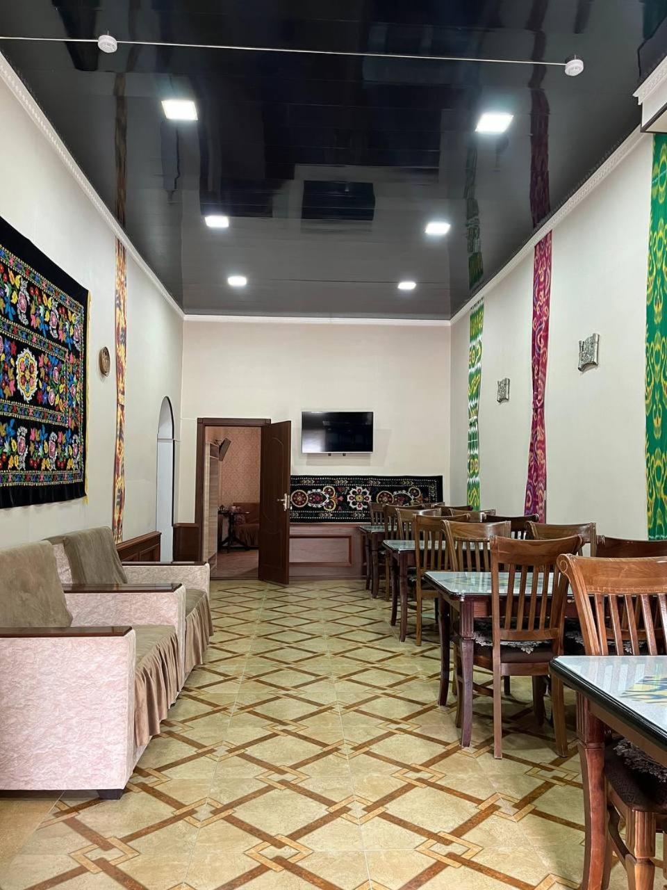 Polvon Ota Hotel Khiva Bagian luar foto